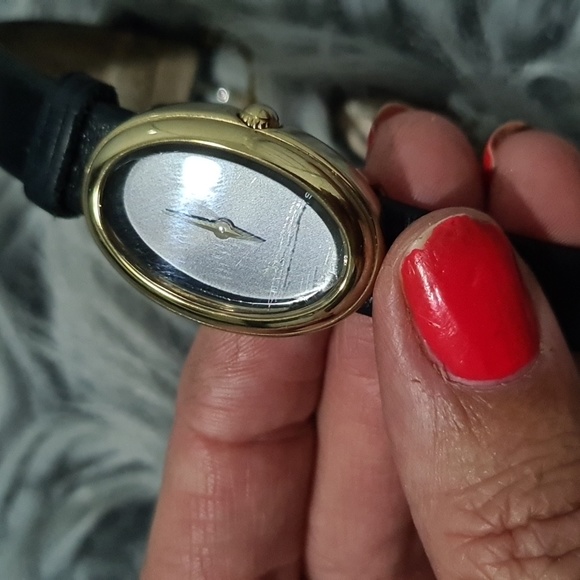 genuine Marc Jacobs watch - Picture 4 of 6